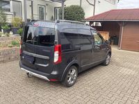 Gebraucht Dacia Dokker Stepway 112 PS (82 kW) 2015 Grau Van / Kleinbus