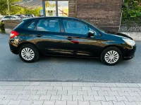 Gebraucht Citroën C4 Attraction 95 PS (69 kW) 2012 Schwarz Limousine