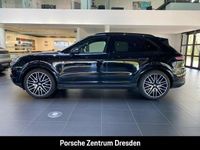 Gebraucht Porsche Cayenne 471 PS (346 kW) 2024 Chromitschwarzmetallic (metallic) SUV