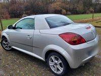 Gebraucht Opel Tigra 125 PS (91 kW) 2008 Silber Cabrio