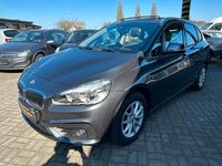 Gebraucht BMW 218 Basis 136 PS (100 kW) 2015 Grau Kombi