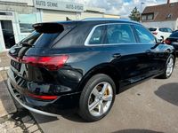 Gebraucht Audi e-tron Advanced 300 kW (408 PS) 2019 Mythosschwarz metallic SUV