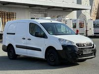 Gebraucht Peugeot Partner 99 PS (72 kW) 2017 Weiß Van / Kleinbus