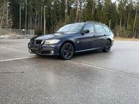 Gebraucht BMW 318 143 PS (105 kW) 2009 Blau Kombi