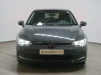 Gebraucht VW Golf VIII Active 150 PS (110 kW) 2022 Grau Limousine