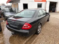 Gebraucht Mercedes E200 122 PS (89 kW) 2006 Schwarz Limousine