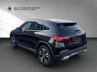 Gebraucht Mercedes GLA200 Progressive 163 PS (119 kW) 2021 Unilack nachtschwarz SUV