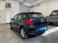 Gebraucht VW Polo Comfortline 90 PS (66 kW) 2015 Schwarz Limousine