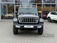 Neu Jeep Wrangler Sahara 272 PS (200 kW) 2025 Grau SUV