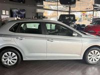 Gebraucht VW Polo 80 PS (58 kW) 2022 Silber Kleinwagen