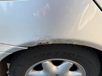 Gebraucht Mercedes 220 143 PS (105 kW) 2002 Silber Limousine