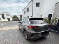 Usata VW T-Roc R-line 150 CV (110 kW) 2024 Grigio SUV