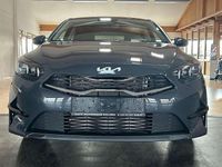 Neu Kia Ceed Vision 101 PS (74 kW) 2025 Grau Kleinwagen