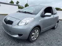 Gebraucht Toyota Yaris Sol 69 PS (50 kW) 2006 Medium silver metallic Kleinwagen