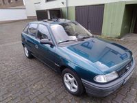 Second-hand Opel Astra 71 CP (52 kW) 1995 Berlinǎ