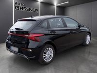 Neu Hyundai i20 Select 101 PS (74 kW) 2025 Schwarz Limousine