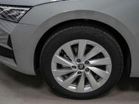Neu Skoda Octavia Selection 150 PS (110 kW) 2025 Stahl grau Kombi