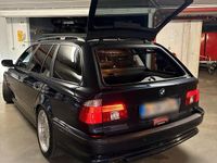 Gebraucht BMW 540 286 PS (210 kW) 1999 Blau Kombi