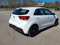 Gebraucht Kia Rio Attract 84 PS (61 kW) 2020 Weiß Limousine