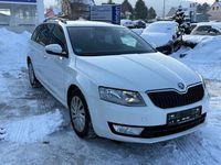 Gebraucht Skoda Octavia Ambition 105 PS (77 kW) 2014 Weiß Kombi