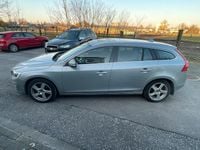 Gebraucht Volvo V60 181 PS (133 kW) 2014 Silber Kombi