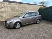 Second-hand Kia Ceed 125 CP (91 kW) 2012 Bej Hatchback