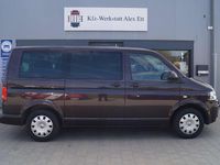 Gebraucht VW T5 Comfortline 140 PS (102 kW) 2013 Dark wood perleffekt Van