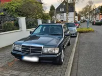Gebraucht Mercedes 190 122 PS (89 kW) 1989 Schwarz Limousine