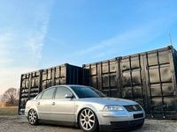 Second-hand VW Passat 131 CP (96 kW) 2000 Argintiu Berlinǎ