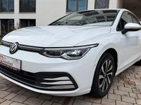Gebraucht VW Golf VIII Active 131 PS (96 kW) 2022 Weiß Limousine