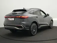 Gebraucht Audi Q5 Sportback Sport 204 PS (150 kW) 2025 Grau SUV