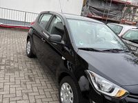 Gebraucht Hyundai i20 86 PS (63 kW) 2014 Schwarz Kleinwagen