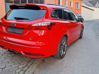 Gebraucht Ford Focus ST 250 PS (183 kW) 2013 Rot Kombi