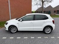 Gebraucht VW Polo LOUNGE 75 PS (55 kW) 2015 Weiß Limousine