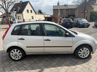 Gebraucht Ford Fiesta 80 PS (58 kW) 2005 Silber Kleinwagen