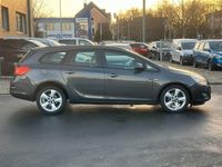 Gebraucht Opel Astra 95 PS (69 kW) 2012 Grau Kombi