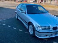 Gebraucht BMW 316 105 PS (77 kW) 2000 Silber Limousine