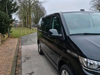 Second-hand VW Multivan 204 CP (150 kW) 2022 Negru Monovolum
