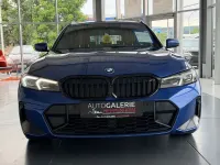Gebraucht BMW 330 M Sport 286 PS (210 kW) 2023 Blau Kombi