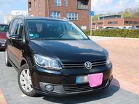 Gebraucht VW Touran Cup 105 PS (77 kW) 2015 Schwarz Van / Kleinbus