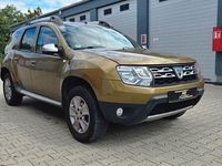 Gebraucht Dacia Duster Lauréate 114 PS (83 kW) 2016 Grün SUV