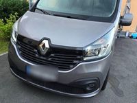 Gebraucht Renault Trafic 145 PS (106 kW) 2016 Grau Van / Kleinbus