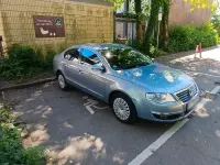 Gebraucht VW Passat 140 PS (102 kW) 2011 Violet Limousine