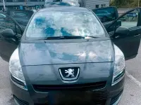 Gebraucht Peugeot 5008 112 PS (82 kW) 2011 Grau Van / Kleinbus
