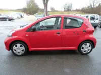 Gebraucht Toyota Aygo 68 PS (50 kW) 2008 Super red 5 Kleinwagen