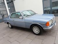 Gebraucht Mercedes 230 136 PS (100 kW) 1981 Blau Coupé