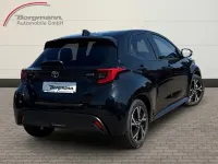 Neu Toyota Yaris 92 PS (67 kW) 2025 Schwarz Kleinwagen