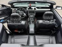 Second-hand Ford Mustang 317 CP (233 kW) 2017 Argintiu Cabrio