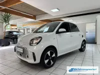 Gebraucht Smart ForFour Electric Drive 41 kW (56 PS) 2021 Weiß Limousine