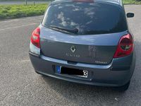 Gebraucht Renault Clio III 75 PS (55 kW) 2006 Blau Kleinwagen